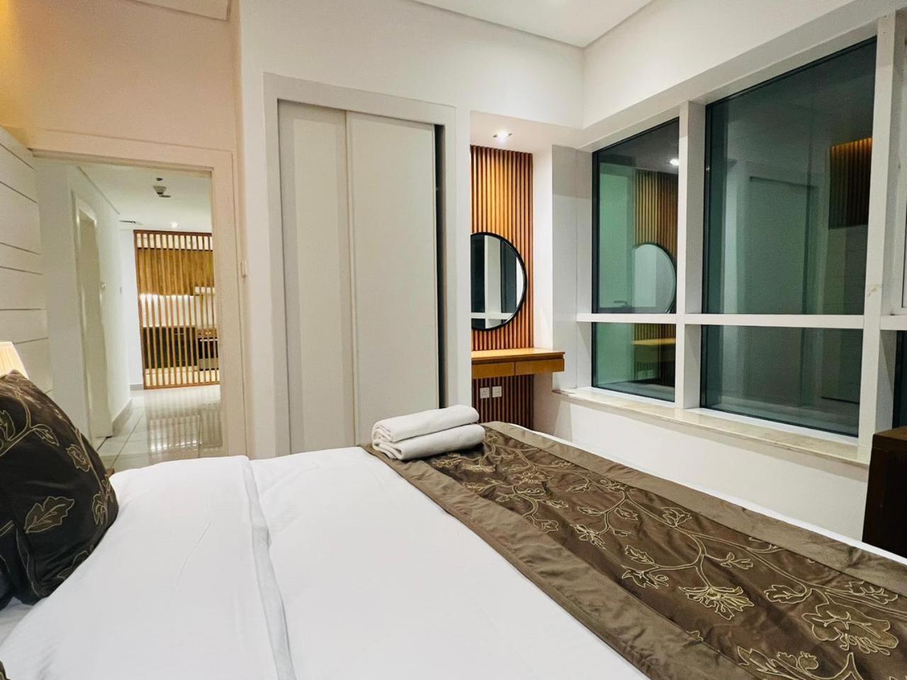Private In 3 Bedroom Skynest Homes Marina Pinnacle Guest house Dubai