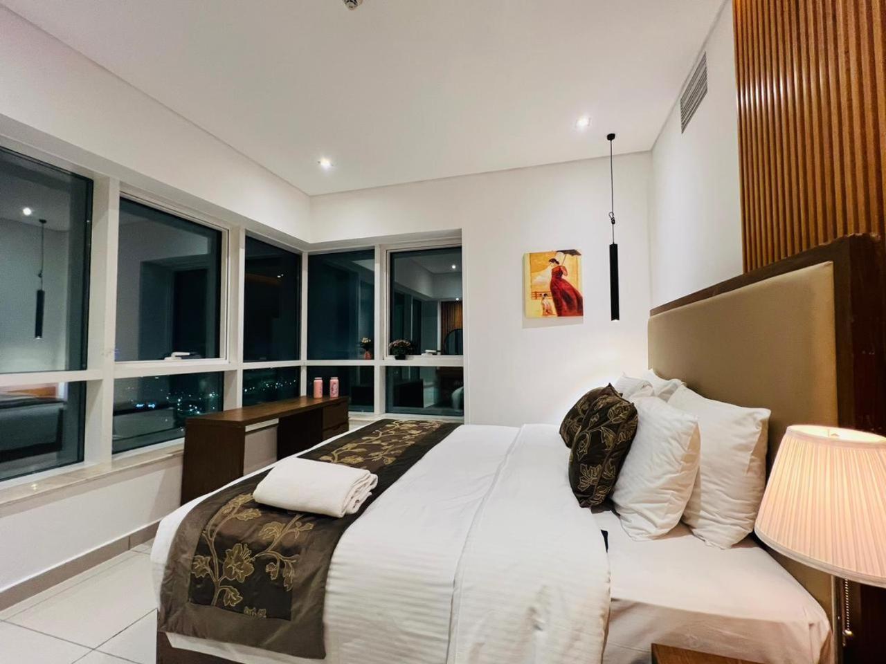 Private In 3 Bedroom Skynest Homes Marina Pinnacle