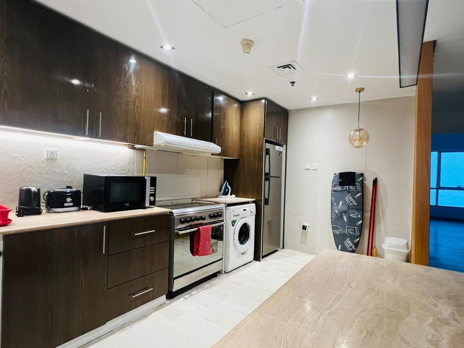 Guest house Private In 3 Bedroom Skynest Homes Marina Pinnacle