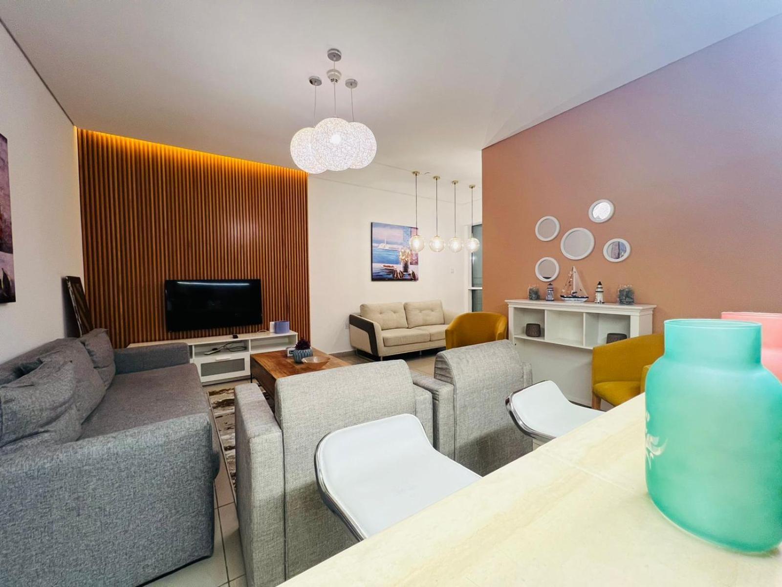 Guest house Private In 3 Bedroom Skynest Homes Marina Pinnacle *
